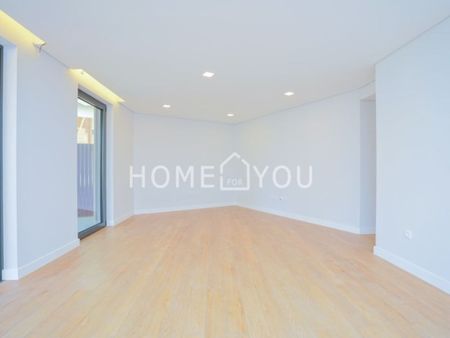 2 room luxury Apartment for rent in Cascais e Estoril, Portugal - Photo 3