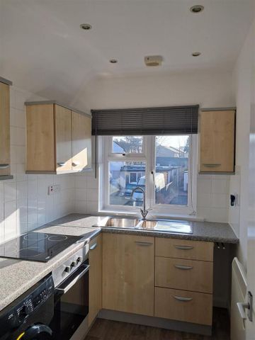 1 bedroom flat to rent - Photo 2
