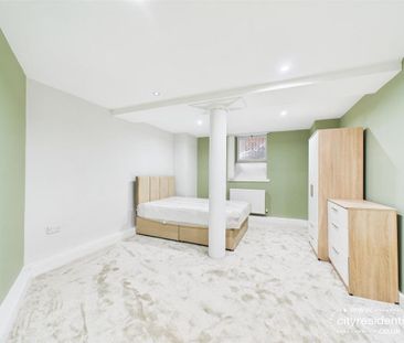 3 bedroom apartment to rent - Photo 6