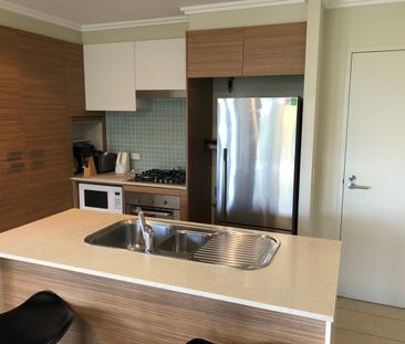 This one bedroom air conditioned fully furnished apartment availabl... - Photo 3