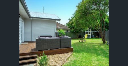 Charming Family Home in Quiet Location! (WITH FRUITING MANGO TREE!) - Photo 4