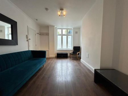 1 bedroom flat to rent - Photo 3
