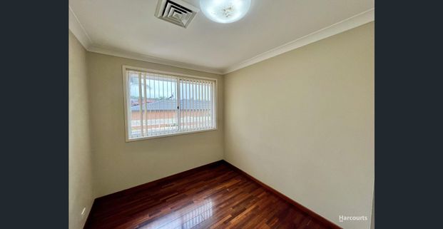 Spacious 4-Bedroom Family Home... - Photo 1