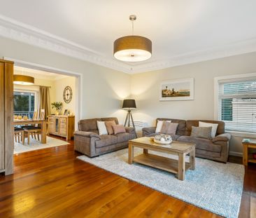 Mission Bay Lifestyle - Sunny, Stylish & Single-Level Living - Photo 2