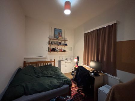 5 Bed Flat, Broomhall Road, S10 - Photo 3