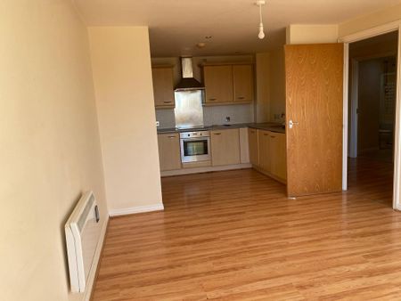 2 bedroom apartment to rent - Photo 3