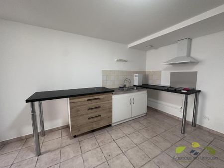 Location Appartement 2 pièces 35m² ST LEONARD DE NOBLAT 87400 - Photo 3