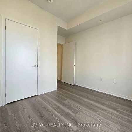 Kipling & Lakeshore End Unit Twnhouse 2Bdrm Upgraded Flrs Open Layout - Photo 3