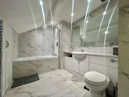 Henley, Oxfordshire, RG9 - Photo 5