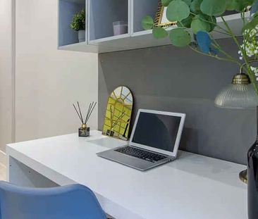 Silver Studio - Photo 1