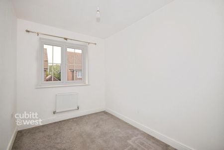 3 bedroom semi-detached house to rent - Photo 4