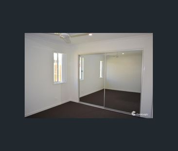 Your Dream Home Awaits! Modern Living in a Prime Location - Photo 2