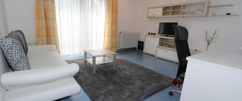 Großzügig geschnittene Wohnung mit Garten in ruhiger Toplage - Photo 1