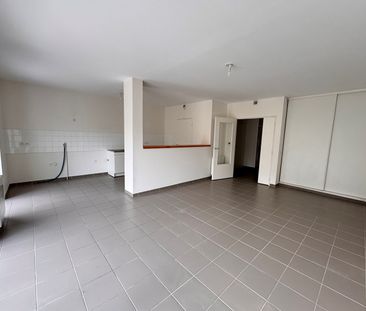 Location Maison 5 pièces 118m² - Photo 2