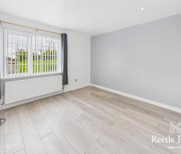 54 Skipperstone Road, Bangor, BT20 4ES - Photo 2