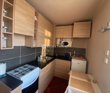 Kiadó jó állapotú panel lakás - Pécs - Fotó 1