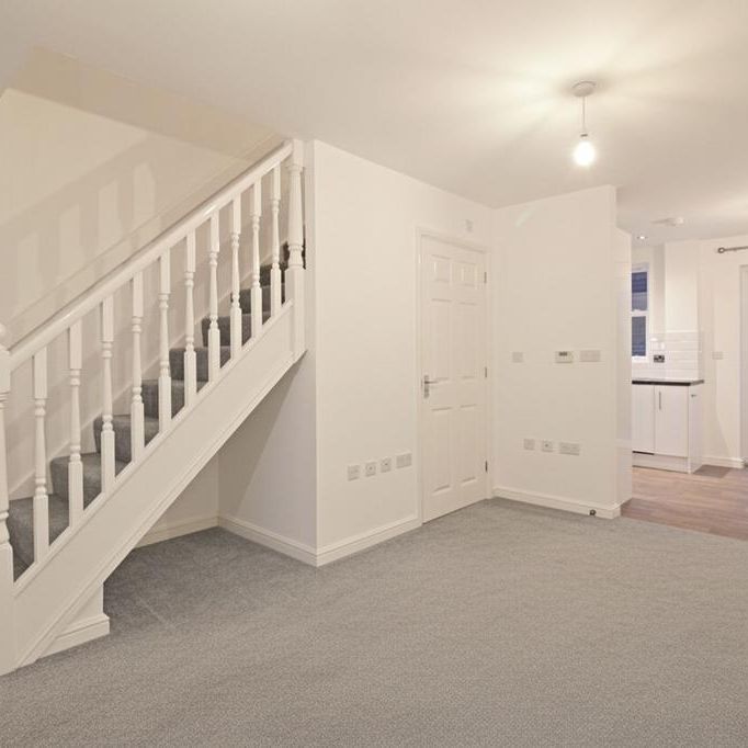 2 bedroom terraced house to rent - Photo 1