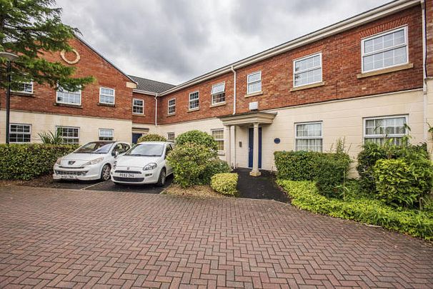 Attractive Two Bedroom Modern Apartment to Let in a Quiet Rural Residential Area of Chorley - Photo 1