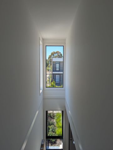 Sunshine North - Photo 3