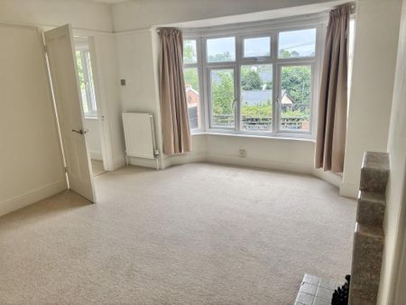 4 bedroom semi-detached house to rent - Photo 3
