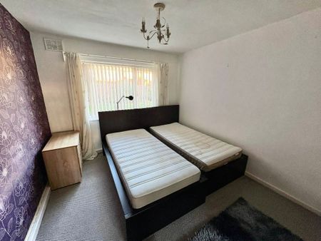 2 bed flat to rent in John Hunter Way, Bootle, L30 - Photo 3