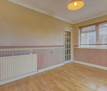 6 bedroom detached house to rent - Photo 2