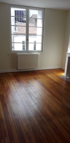 Location Appartement 3 pièces 57m² ANGOULEME 16000 - Photo 1