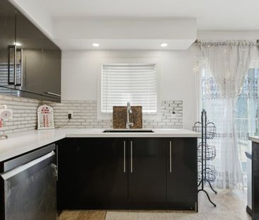 For Lease - 270 South Leaksdale Circle, London South, Ontario - Photo 1