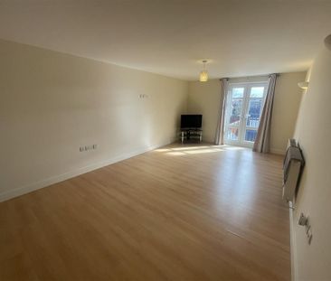 Castlegate, Tutbury, BURTON-ON-TRENT - Photo 1