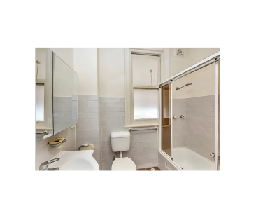 A flat as huge as a home !!! - Photo 5