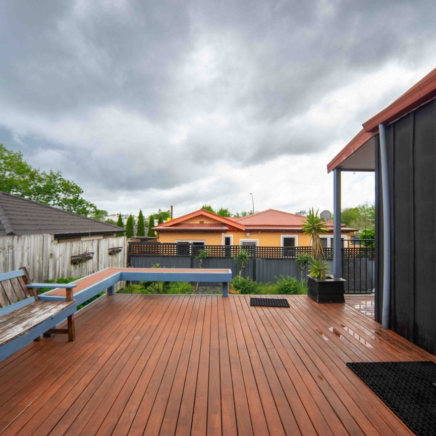 Three Bedroom Oasis - Photo 1