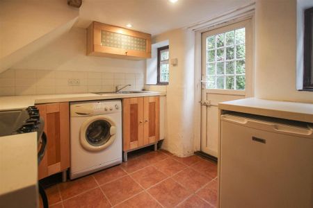 2 bedroom terraced house to rent - Photo 3