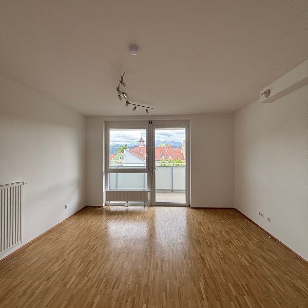 Helle 2-Zimmer-Wohnung mit Balkon - Photo 1