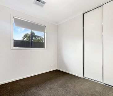 Contemporary and Spacious! - Photo 3