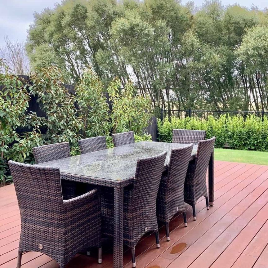 Immaculate Executive Fully Furnished Architectural Home - Photo 1