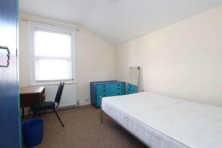 Court Road, Horfield, Bristol, BS7 - Photo 3