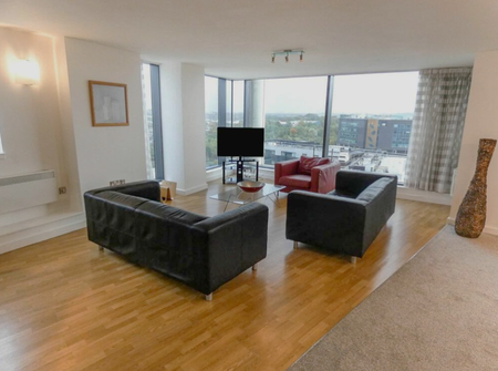 3 bedroom apartment to rent - Photo 3