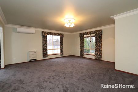 Neat & Tidy unit in South Bathurst- Available 14.1.2026 - Photo 3