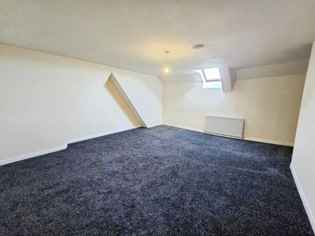 4 bedroom apartment to rent - Photo 4