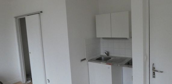Location Appartement 1 pièce 20m² MELUN 77000 - Photo 2