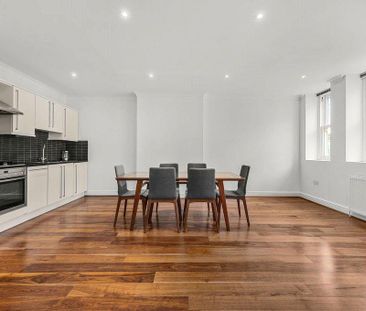 3 bedroom flat to rent - Photo 1
