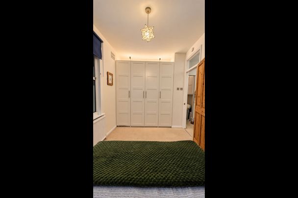 2 Bed Flat, Oliver Avenue, SE25 - Photo 1