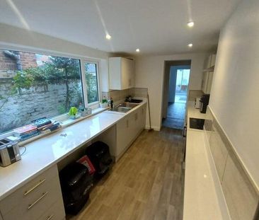 5 bedroom house to rent - Photo 4