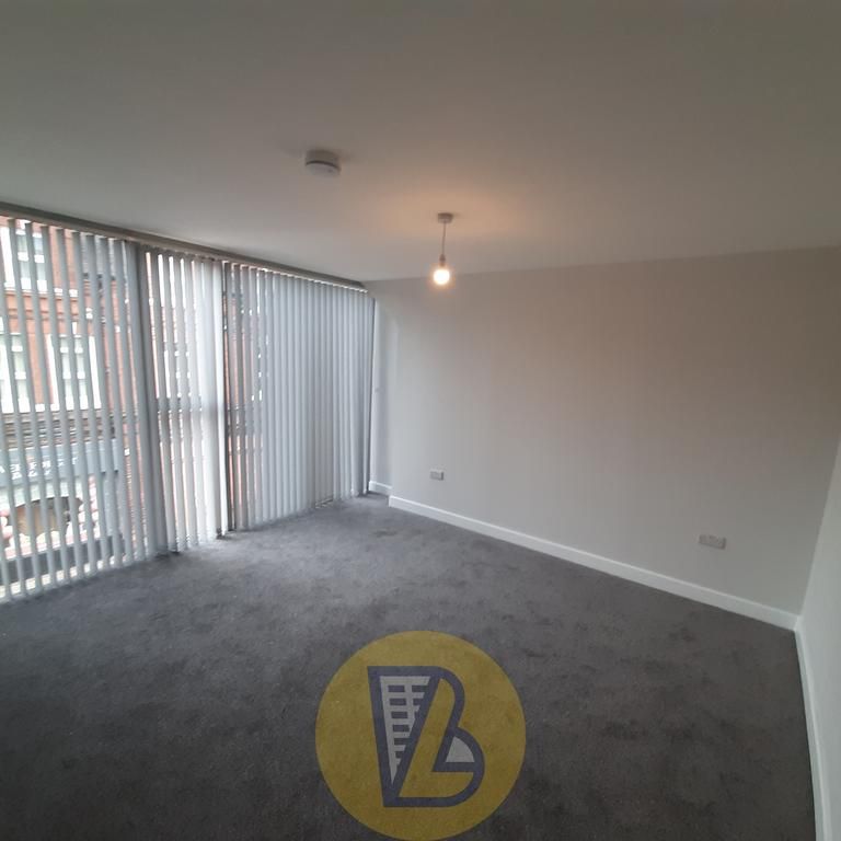 3 bedroom flat to rent - Photo 1