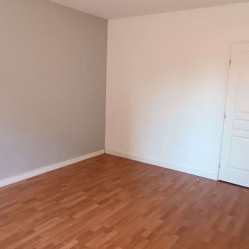 Location Appartement 3 pièces 78m² - Photo 1