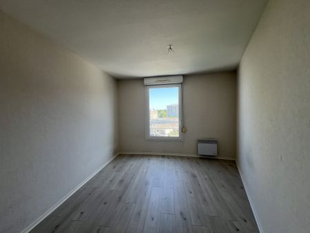 VANDOEUVRE-LES-NANCY : GAND APPARTEMENT T3 AVEC TERRASSE - Photo 2