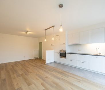 RECENT APPARTEMENT MET TERRAS EN AUTOSTAANPLAATS - Foto 3