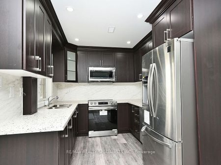 For Lease - 42 Midcrest Circle, Brampton, Ontario - Photo 3