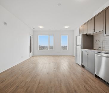 For Lease - 3285 Carding Mill Trail Unit# 407, Oakville, Ontario - Photo 5