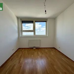Helle 4-Zimmer-Wohnung mit Balkon in ruhiger Innenhoflage - ab sofort bezugsbereit! - Photo 2